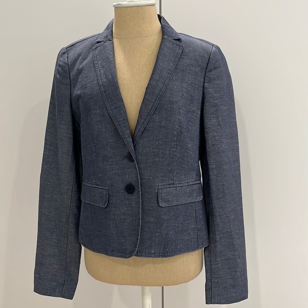 ANN TAYLOR SHORT BLAZER SZ 4